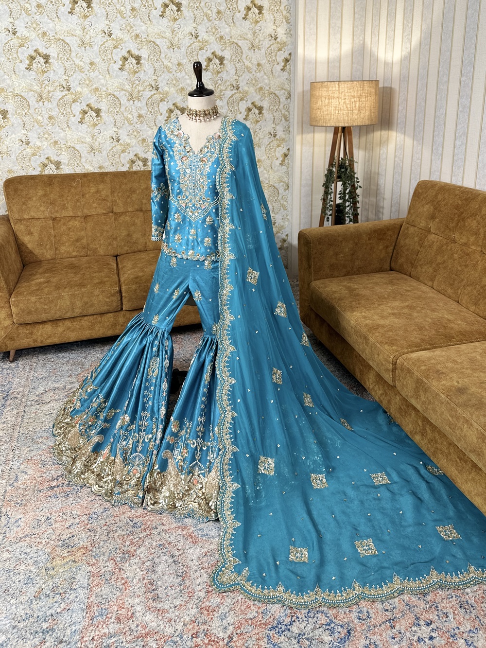 Shop Primary Image Shop Primary Image